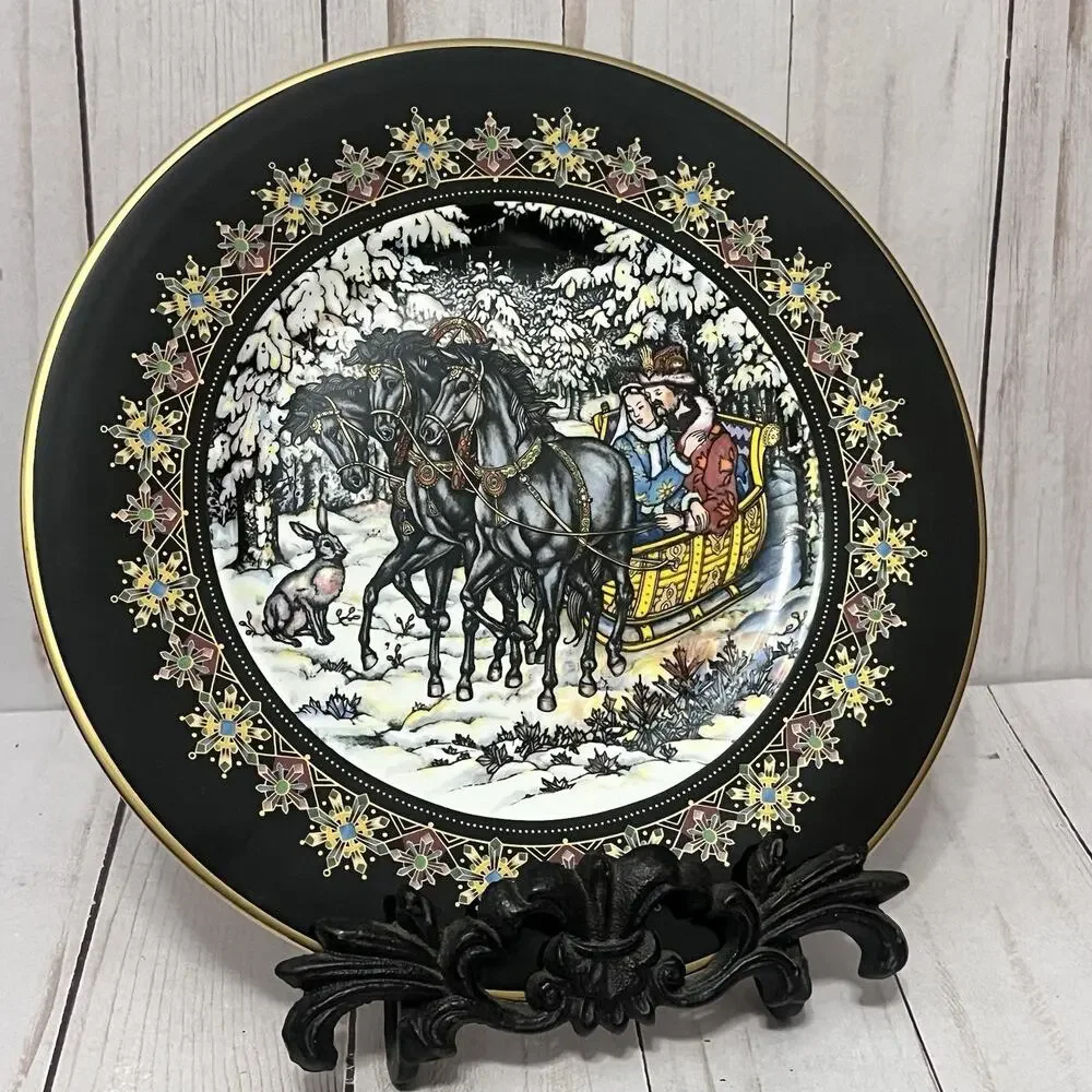 Heinrich Villeroy & Boch Russian Fairy Tale Plate The Hare & The Troika w/box